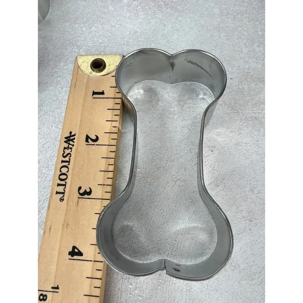 Dog Treat Cookie Cutters Dog Bone 4” Set‎ of 6
